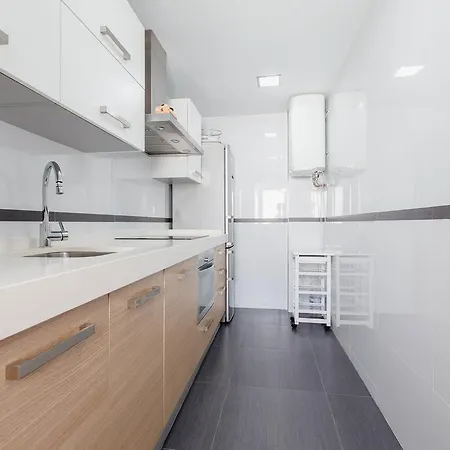 A Un Pasito Del Mercado Apartment
